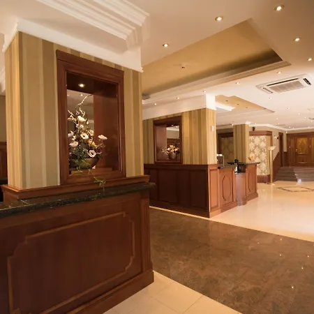 Marina Boutique Warna