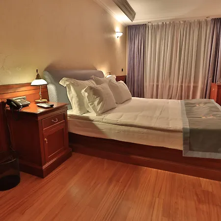 Marina Boutique Hotel 2*