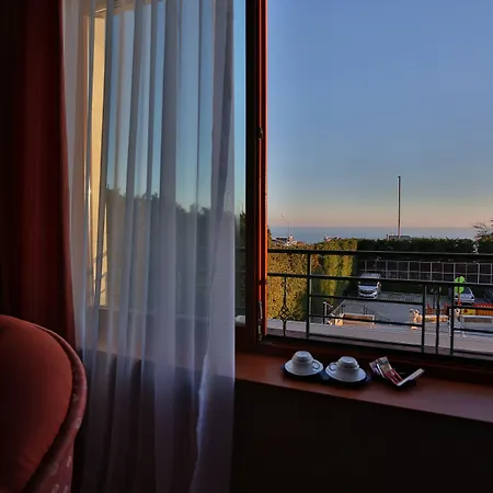 Hotel Marina Boutique Warna