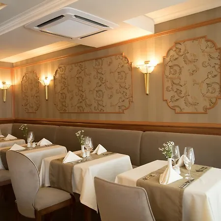 Hotel Marina Boutique Warna