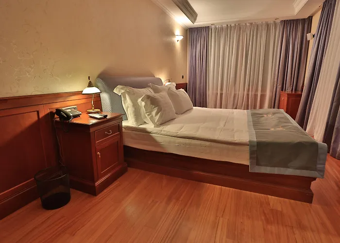 Marina Boutique ホテル 2*